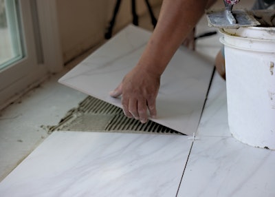 Rapid Set All Tile Mortar meets the strength requirements of ANSI A118.4, A118.11 and A118.15 standards without additional additives.