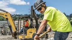 The four-point chin strap system ensures a secure fit and prevents the helmet from dislodging in the event of a fall.