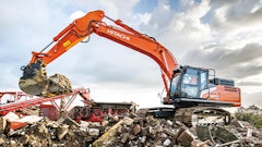 Ranging in operating weight from 58,433 to 192,938 lbs. (26,500 kg to 87,500 kg), the new excavator models include the ZX250LC-7, ZX300LC-7, ZX350LC-7, ZX490LC-7, ZX690LC-7 and ZX890LC-7.