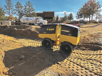 The new generation BOMAG BMP 8500 trench roller offers a variable working width that can be adjusted from 24 in. (600 mm) to 33.5 in. (850 mm).