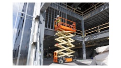 ClearSky Smart Fleet comes standard on the ES4046 Electric Scissor Lift to allow for fleet tracking.