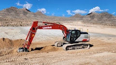 Dynamic stability control, payload, height and depth alarm and a digital level are all standard equipment on the 220 X4S machine.