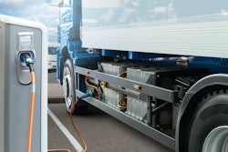 Full electrification of the U.S. commercial truck fleet would require nearly $1 trillion in infrastructure investment alone, according to a new report released by the Clean Freight Coalition (CFC).
