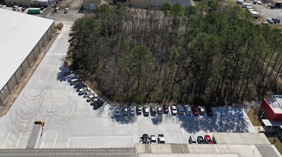 The FullForce(XP)eco system is designed for exterior pavements in industrial warehouses, distribution centers, manufacturing plants and transfer stations.