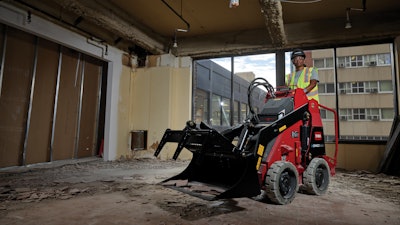 With an operating capacity of 515 pounds, the next-generation eDingo 500 is designed for indoor construction jobs that require heavy or continuous operation.