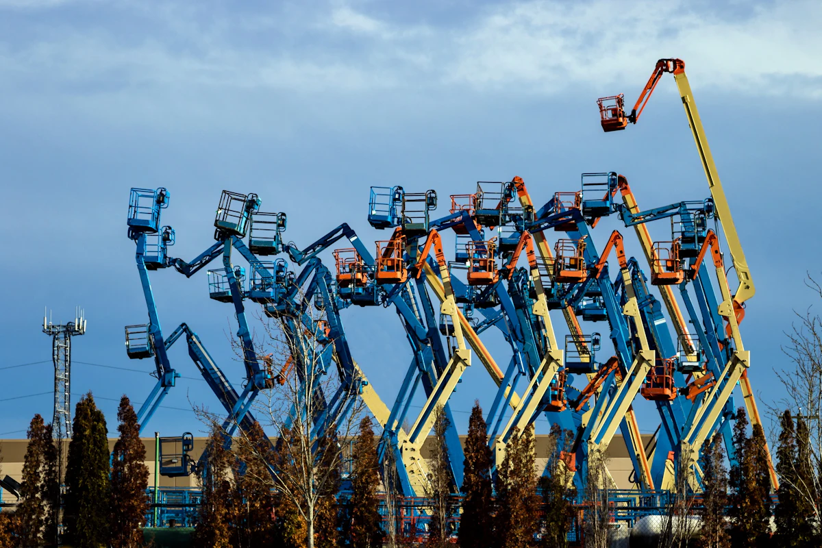 Navigating Construction Equipment Rental Costs - Vimarsana News