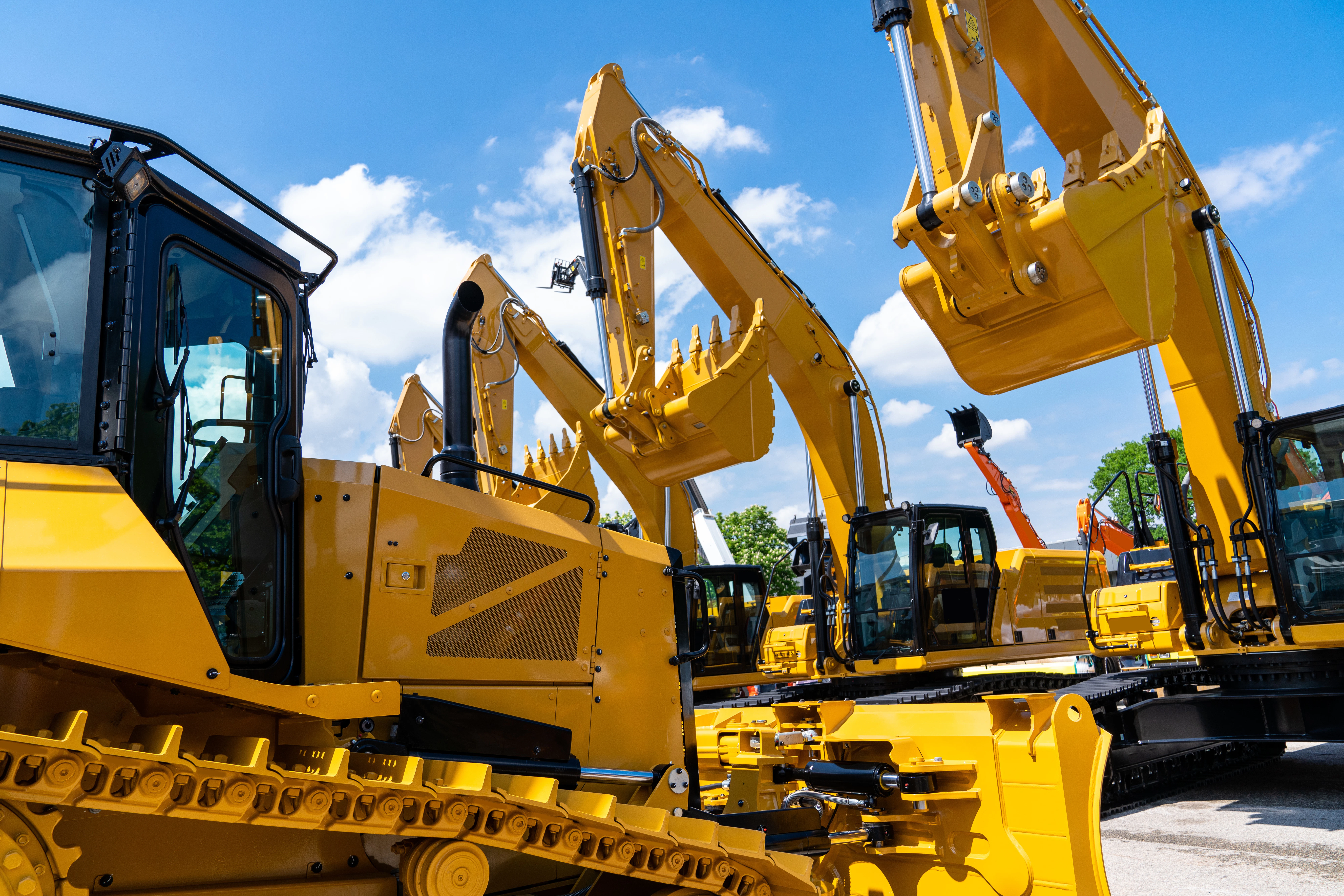 Renting Construction Equipment is the Right Move for 2024's Economy - Vimarsana News