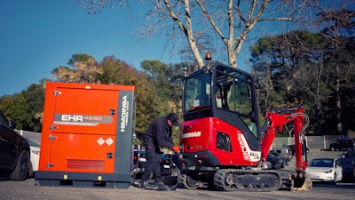 Powered by an 18.3 kWh battery, the SV17e offers two operating modes and can be used in indoor or outdoor jobsites.
