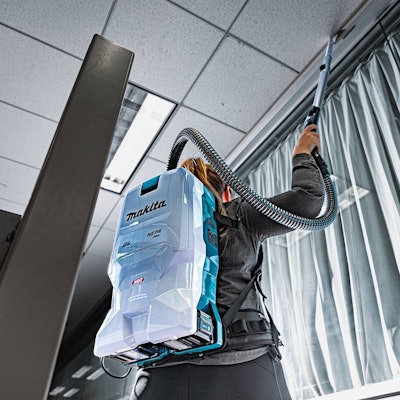 Makita Gcv08 Pm Action Shot 1