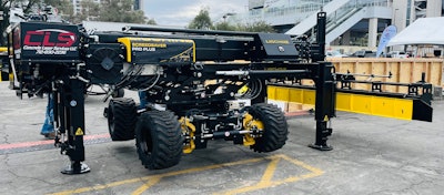 The PRO PLUS has SCREEDSHIFT technology that was first developed on the MAX PLUS, allowing the operator to move the screed head around obstacles and penetrations without rotating the head.