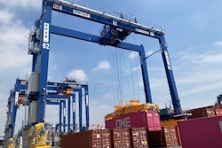 The H2-ZE RTG Transtainer Crane, developed in collaboration with MITSUI E&S and with funding from the Japanese New Energy and Industrial Technology Development Organization (NEDO), began operations at Yusen Terminals Inc. (YTI) on May 15, 2024.