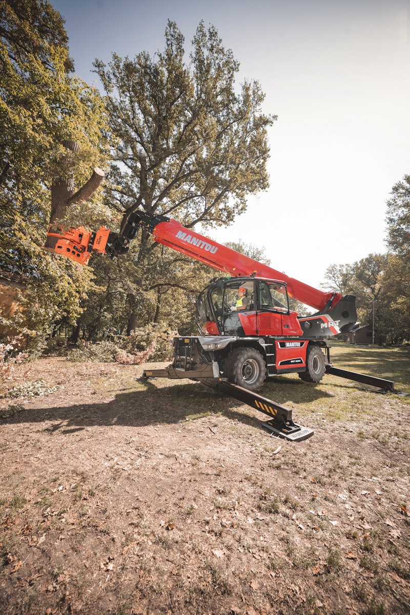 Manitou Introduces Woodcracker Tree Saw with Grapple for Rotating ...