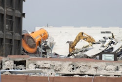 The towable atomized mist unit is able to deliver up to 62,800 sq. ft. of coverage.