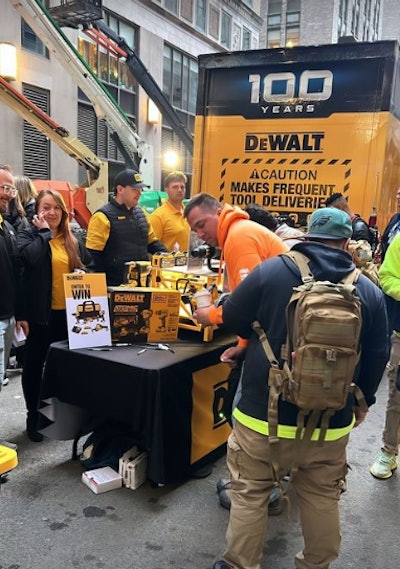 Dewalt 2