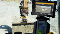 With Trimble Earthworks Augmented Reality functionality, operators can view 3D models in a real-world environment at a true-life scale in the context of existing surroundings. This blending of digital content and the real-world environment gives operators better situational awareness and a better understanding of the work that needs to be done.