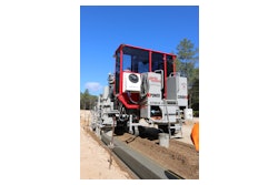 The new feature includes a fully enclosed operator’s platform with powerful air conditioning and heating systems for use in extreme temperatures.