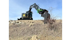The tiltrotators feature an SQ sandwich-style coupler and auto lubrication for control and flexibility.