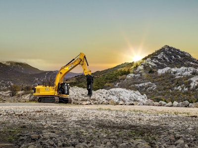 370 X+tracked+excavator+master+9+3a
