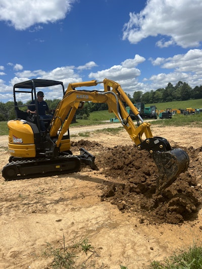 Designed for work in tight spaces, the machine is powered by a 23.6-hp Kubota engine and comes equipped with an 18-in. bucket.