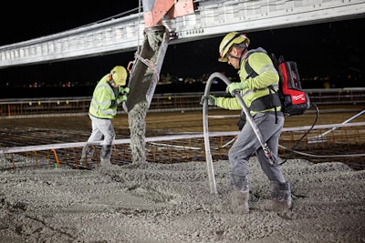 When paired with a MX FUEL REDLITHIUM FORGE XC8.0 Battery Pack, Milwaukee’s new concrete solution consolidates up to 130 yd³ per charge with a 1-3/4-in. head and 7-ft. whip.