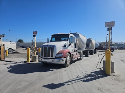Allison Transmission has partnered with Cummins to test and validate the new Cummins X15N 15-liter natural gas engine paired with the Allison 4000 Series fully automatic transmission.