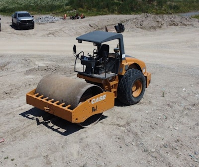 CASE single drum roller.