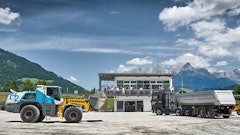 Prototype L 566 H is the world's first wheel loader with a hydrogen engine.