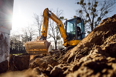 Connectivity is critical to heavy asset operations, especially construction projects.