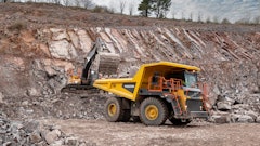 The R60 has a body volume of 47 yd3 (36 m3), allowing the machine to be used with Volvo’s EC950 crawler excavator and L350H wheel loader.