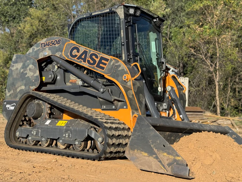 CASE Showcases New Wraps for TV450B and TV370B CTLs From: CASE CASE Showcases New Wraps for TV450B and TV370B CTLs From: CASE