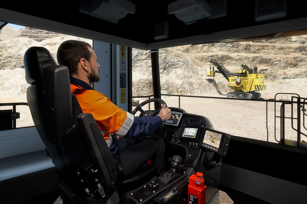 Caterpillar Offers 798 AC Driver Training Simulator From: Caterpillar ...