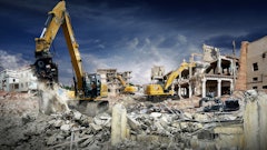 Offering a maximum digging depth of 19.1 ft (5.8 m), the new straight boom excavator features a maximum vertical reach of 40.9 ft (12.48 m) – 8.0 ft (2.45 m) higher than a standard Cat 330 excavator – for demolishing three-story buildings.
