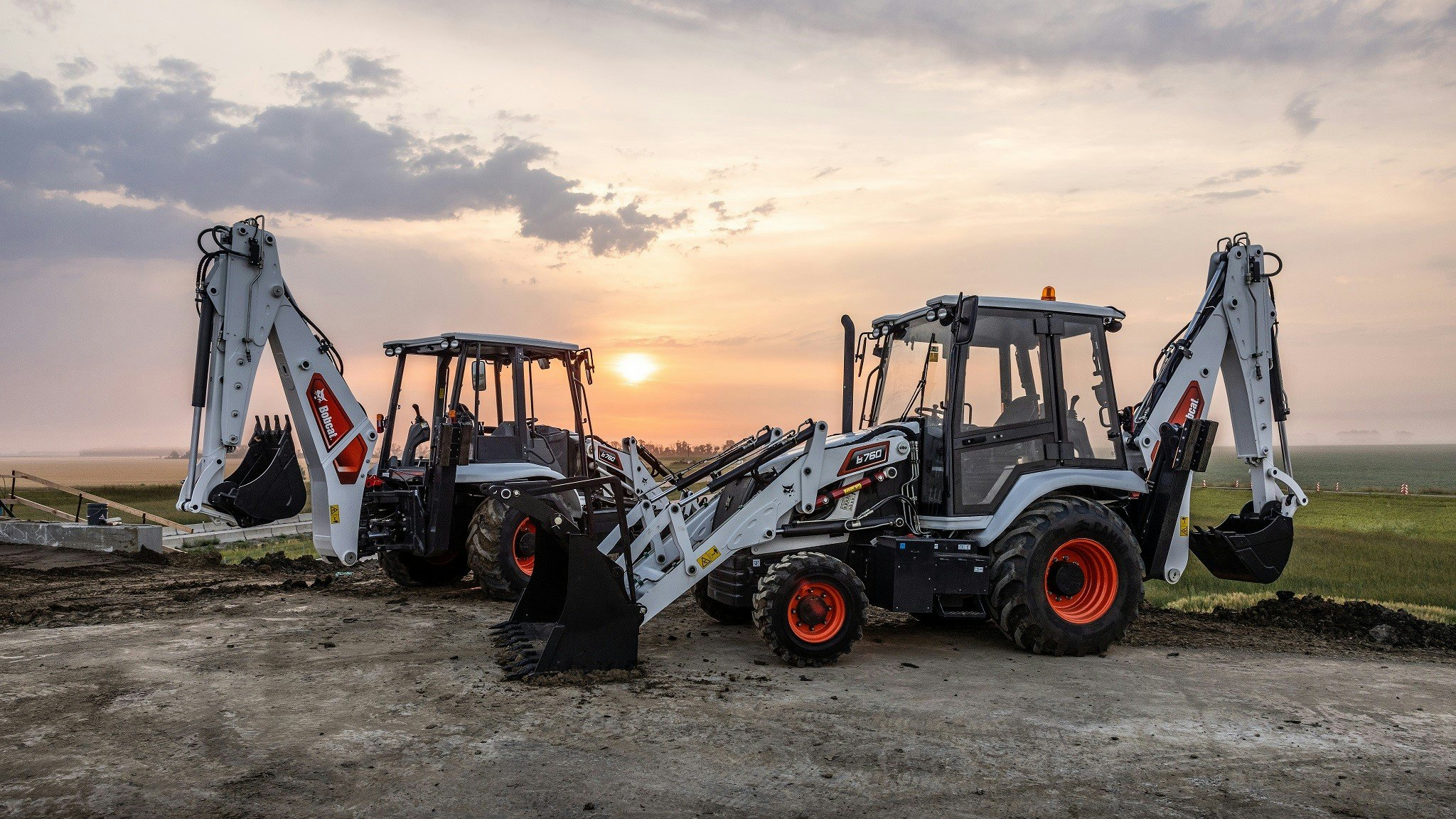 Bobcat Debuts New Backhoe Loader & More at World of Concrete