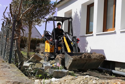 Schäffer 1422 SGT (diesel) & 14e (electric) Compact Loaders