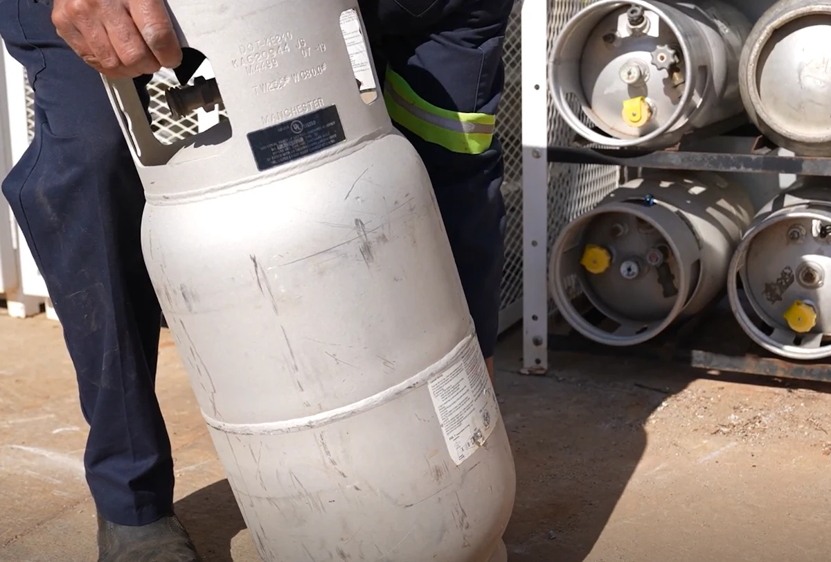 The Benefits of Dual-Powered Propane Engines for Contractors | For ...