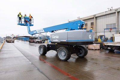 The S-85 XC FE driving.