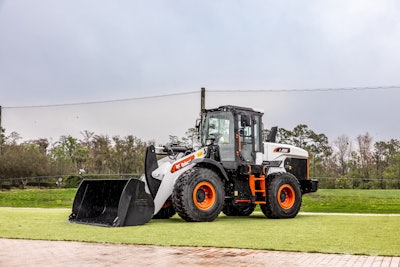 All four new large wheel loaders feature three power modes to allow operators to choose between maximizing performance with 'power mode,' handling daily tasks with 'normal mode' or minimizing fuel consumption with 'economy mode.'