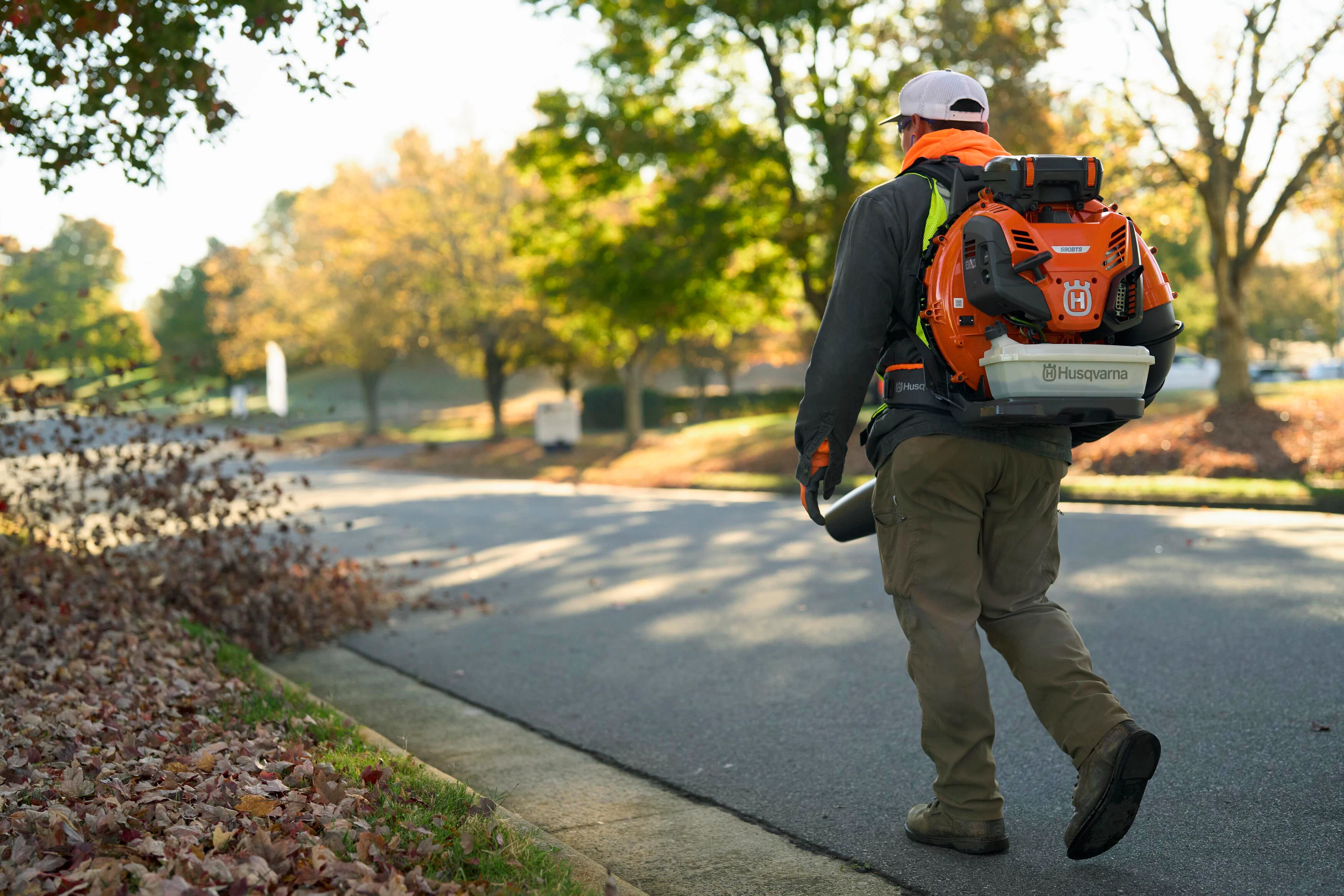 Husqvarna's New Backpack Blowers the 590BTS and 590BFS From
