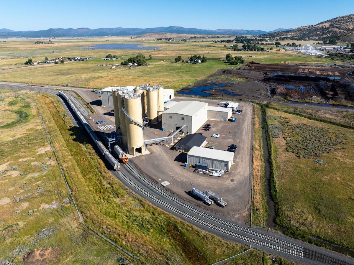 Eco Materials Opens Low-Carbon Cement Plant in Pacific Northwest