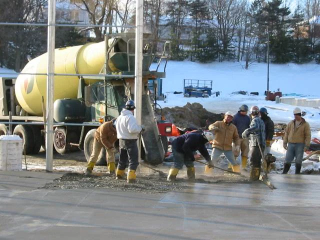 Building Through the Freeze: 5 Cold-Weather Concreting Myths Debunked