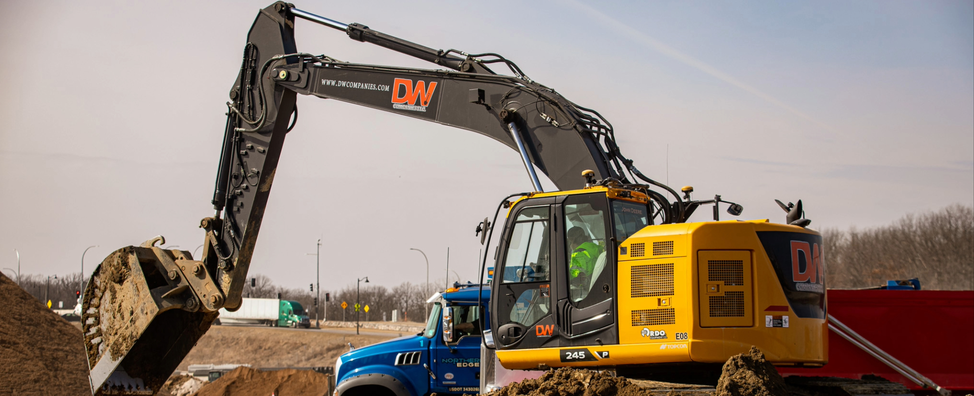 Contractors and equipment rental customers can choose a combination of equipment and technology that's right for their need.