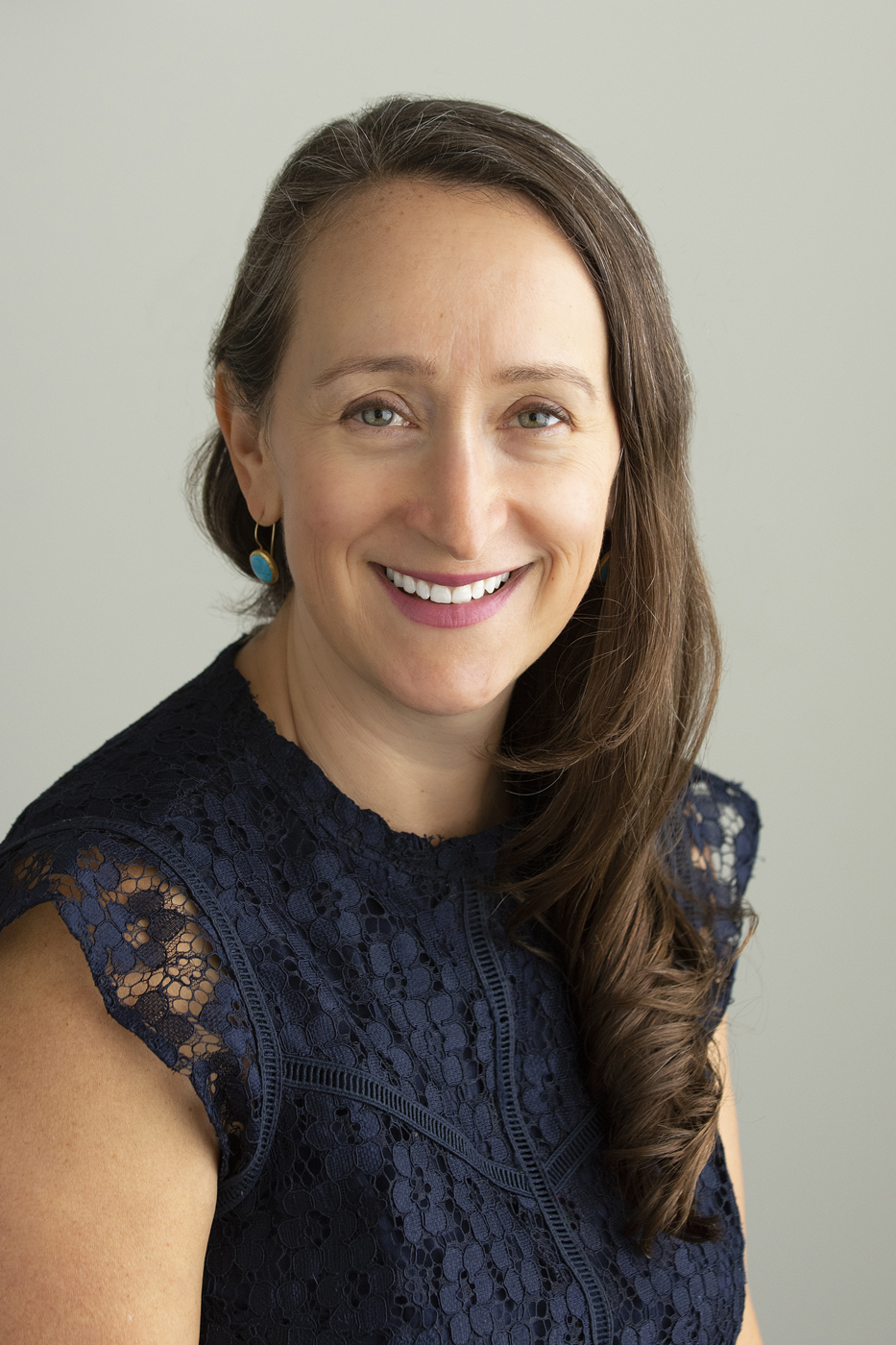 Leeatt Rothschild Headshot (2)