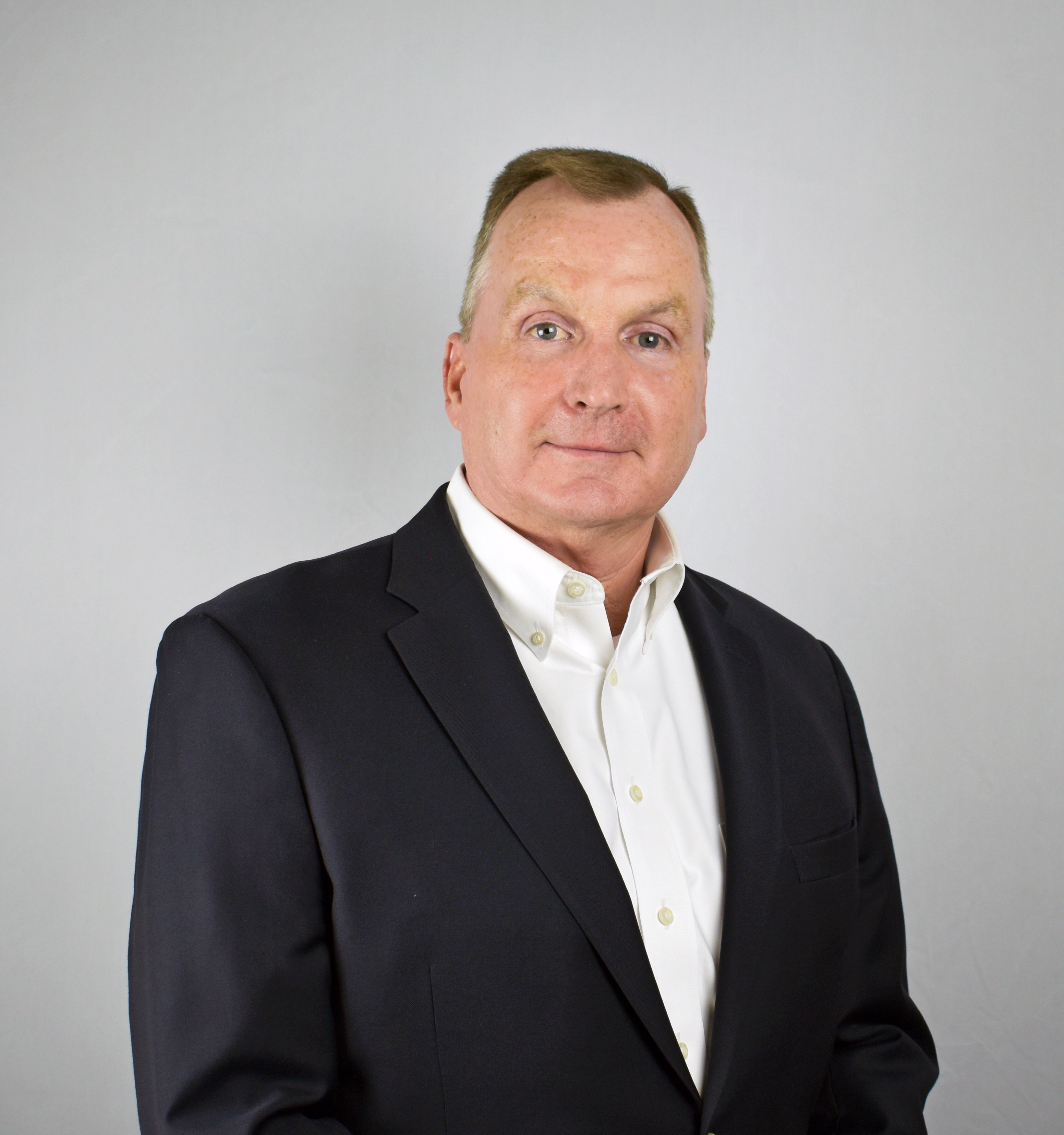Dennis Yung Full Res 2023 Headshot