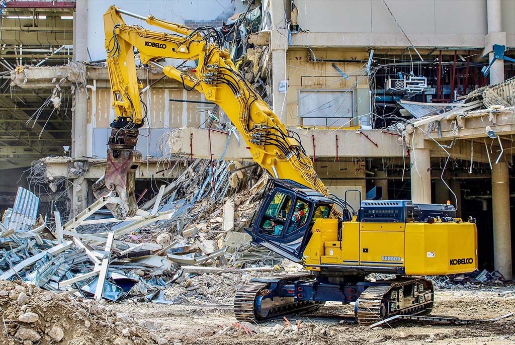 Kobelco Excavator 3